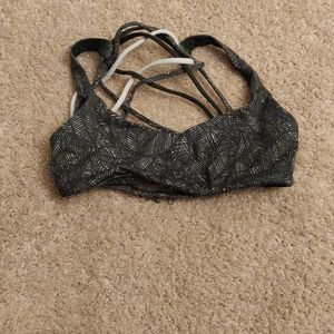 Lululemon Free to be Serene Bra